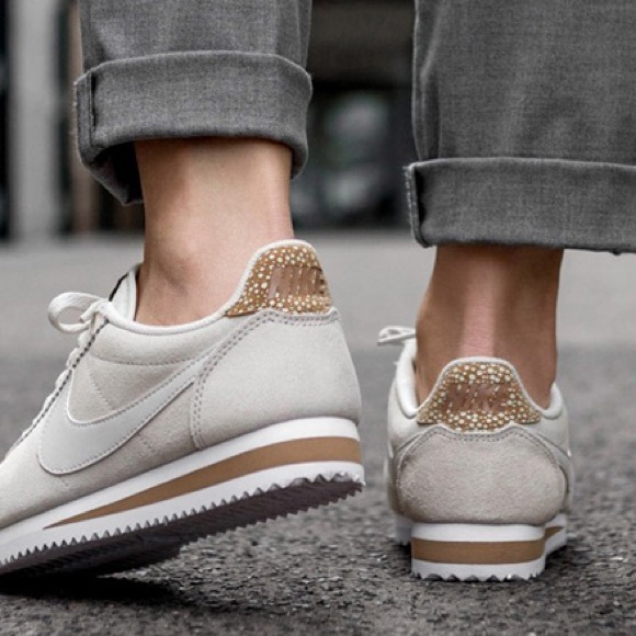 Nike Classic Cortez Premium Suede NWT - Picture 3 of 12